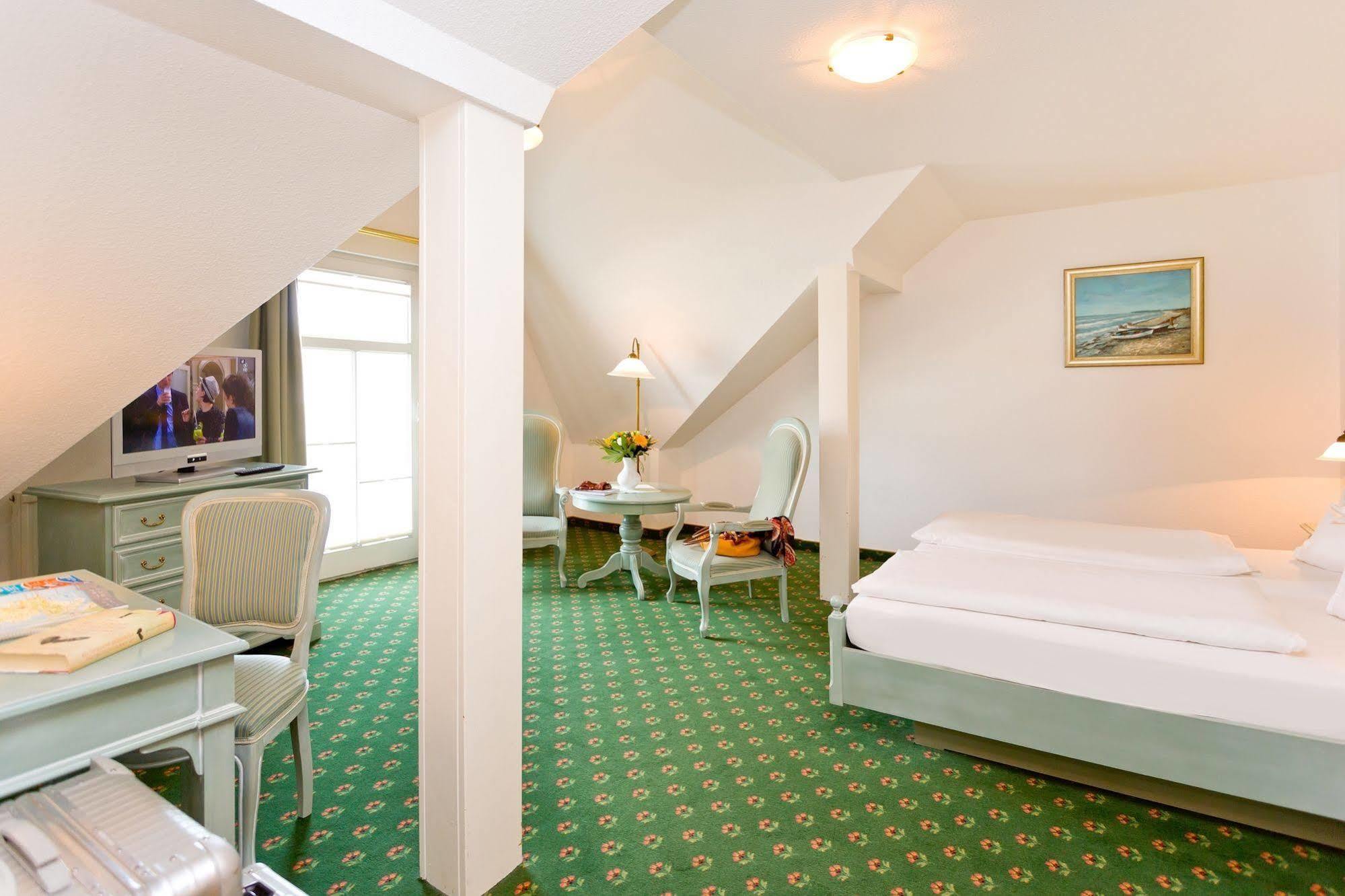 Hotel Villa Neander Binz Luaran gambar